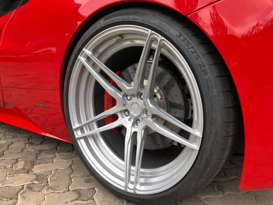 Колеса Ferrari 458 Italia by RACE! 2017 года  (фото 6 из 6)